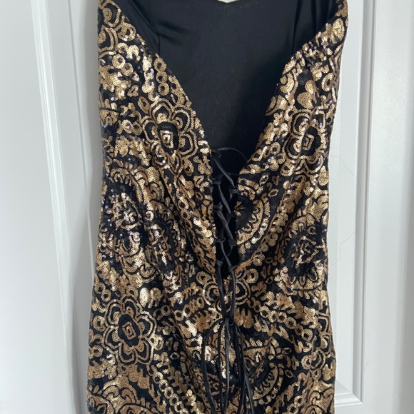 New Sequin party dress - Picture 7 of 10